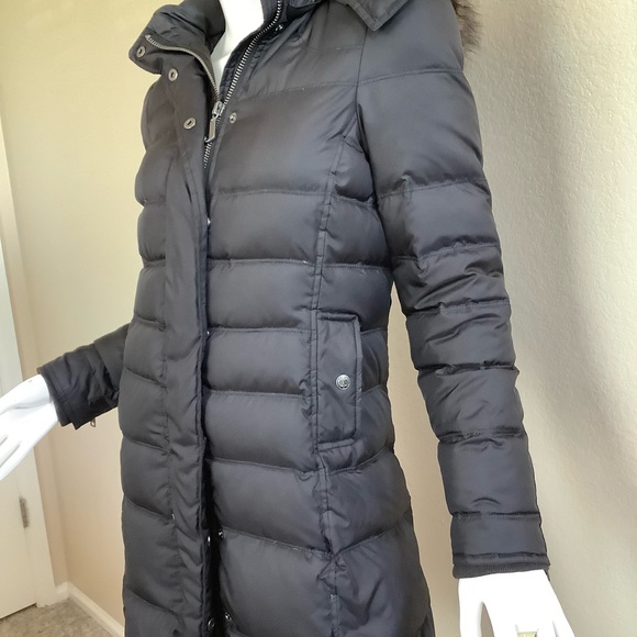 Women's Black Puffer Coat with Faux Fur Hood - Picture 4 of 8